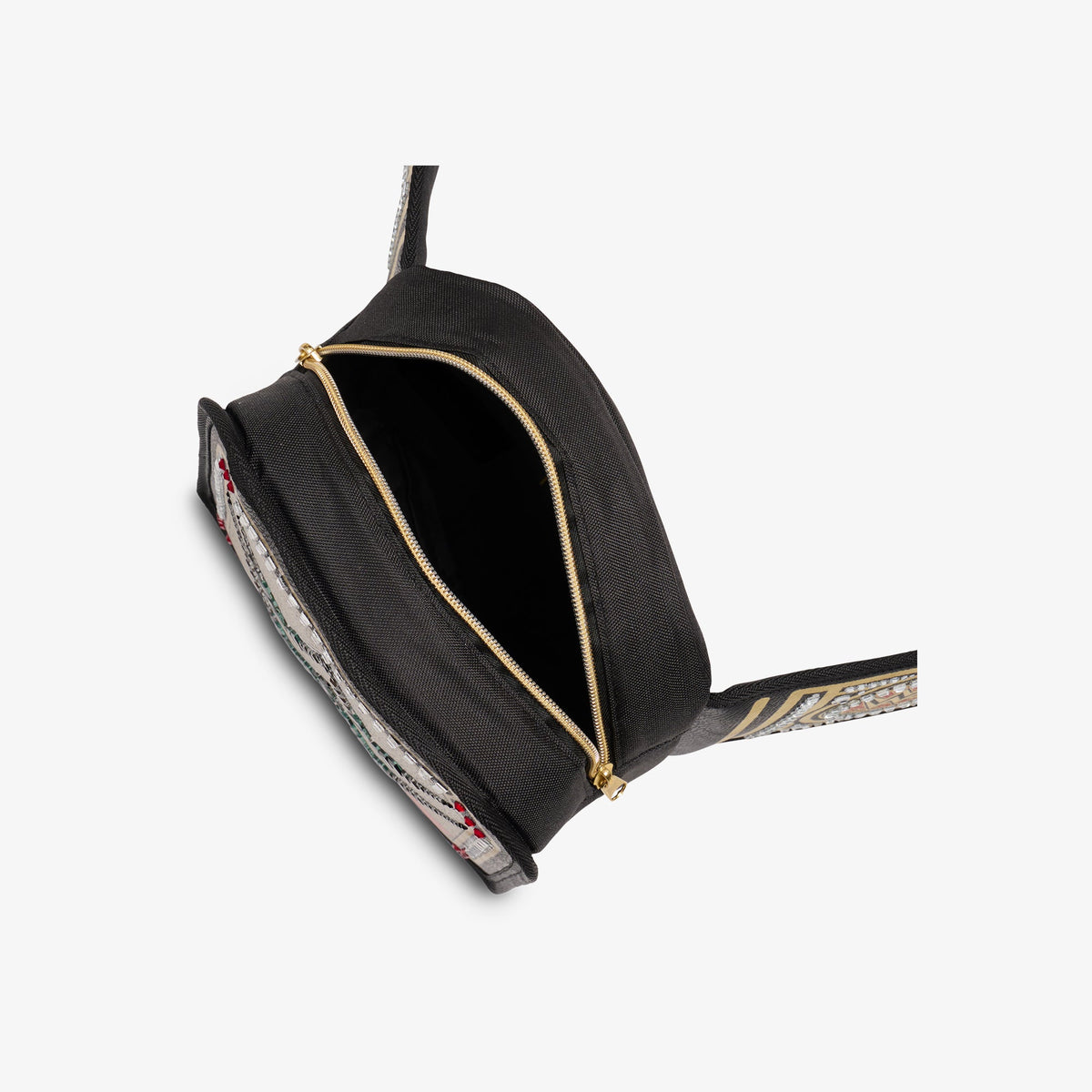 undisputed-wwe-championship-fanny-pack-w8 00027856-O.jpg