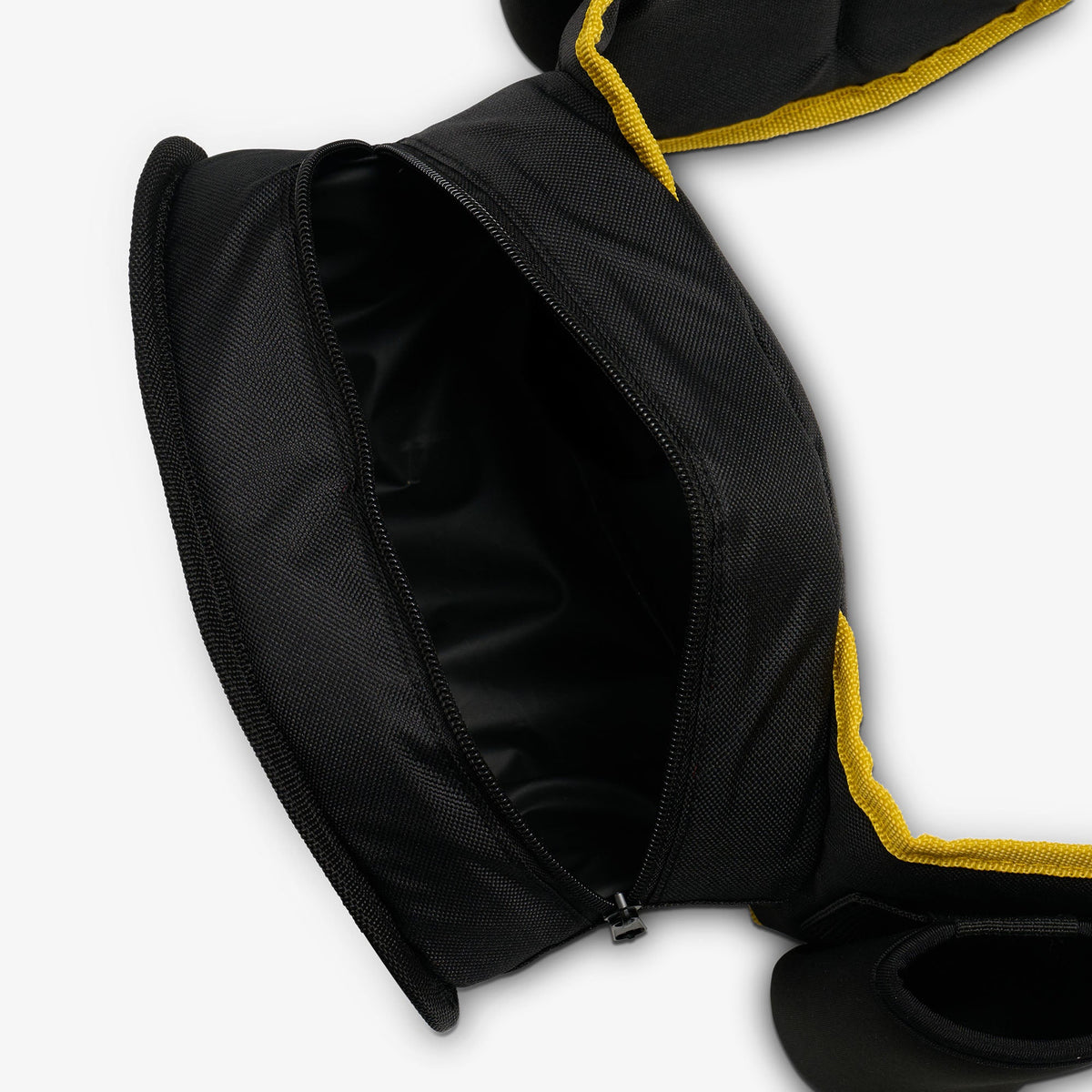 dc-super-heroes-batmantm-belt-fanny-pack-cooler-h6 00027936-O2.jpg