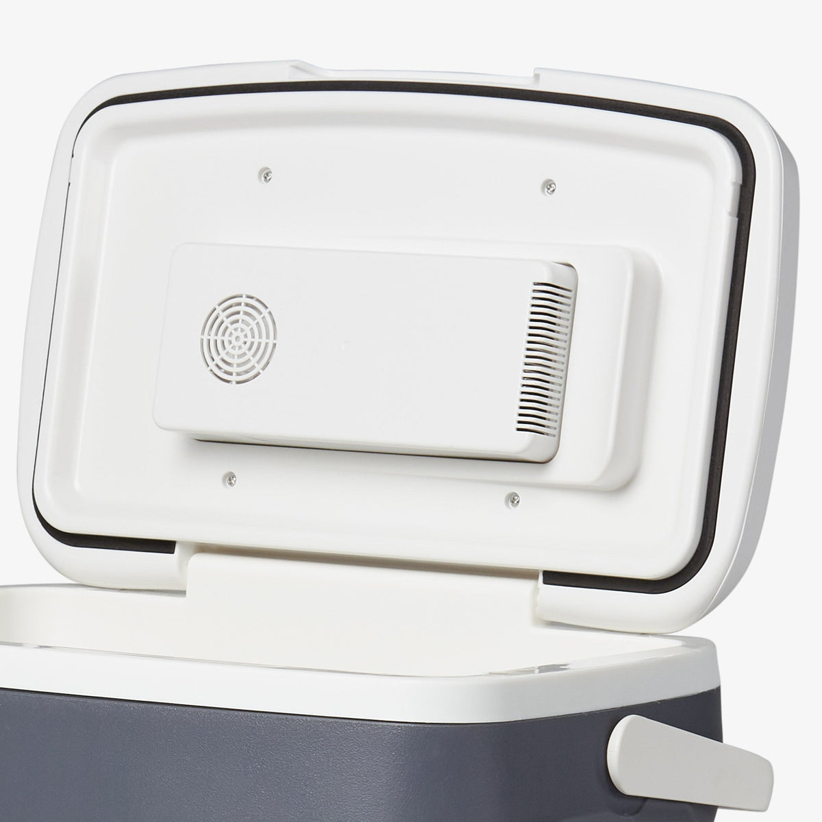 versatemptm-28-qt-portable-electric-cooler-z2 00040390_7.jpg