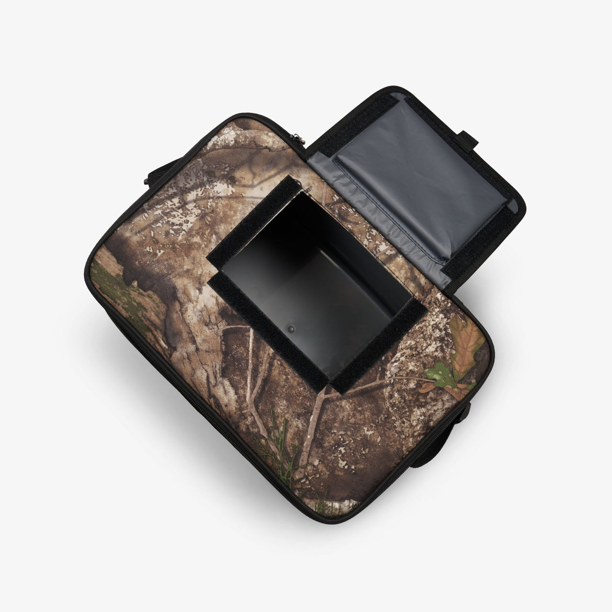 realtree-apx-hlc-28-can-bag-i5 00064354-O3-2025.jpg