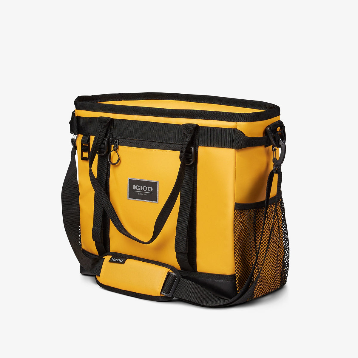 pursuit-30-can-tote-w7 00065993_2.jpg