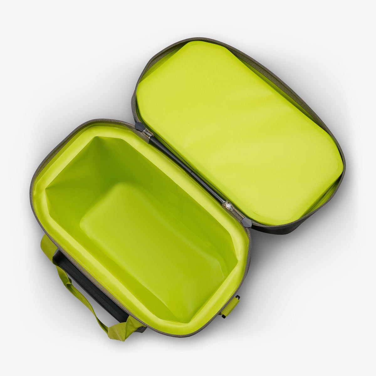 trailmate-36-can-cooler-bag-e0 00066773-O3.jpg